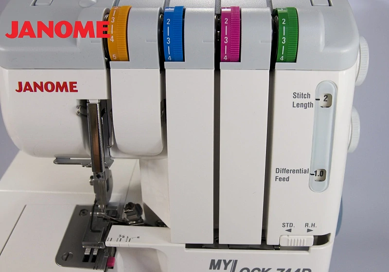 Overlock JANOME 744D