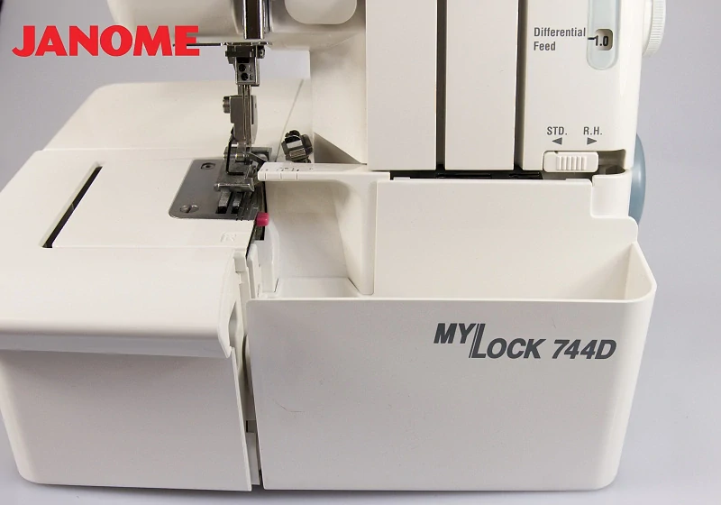 Overlock JANOME 744D